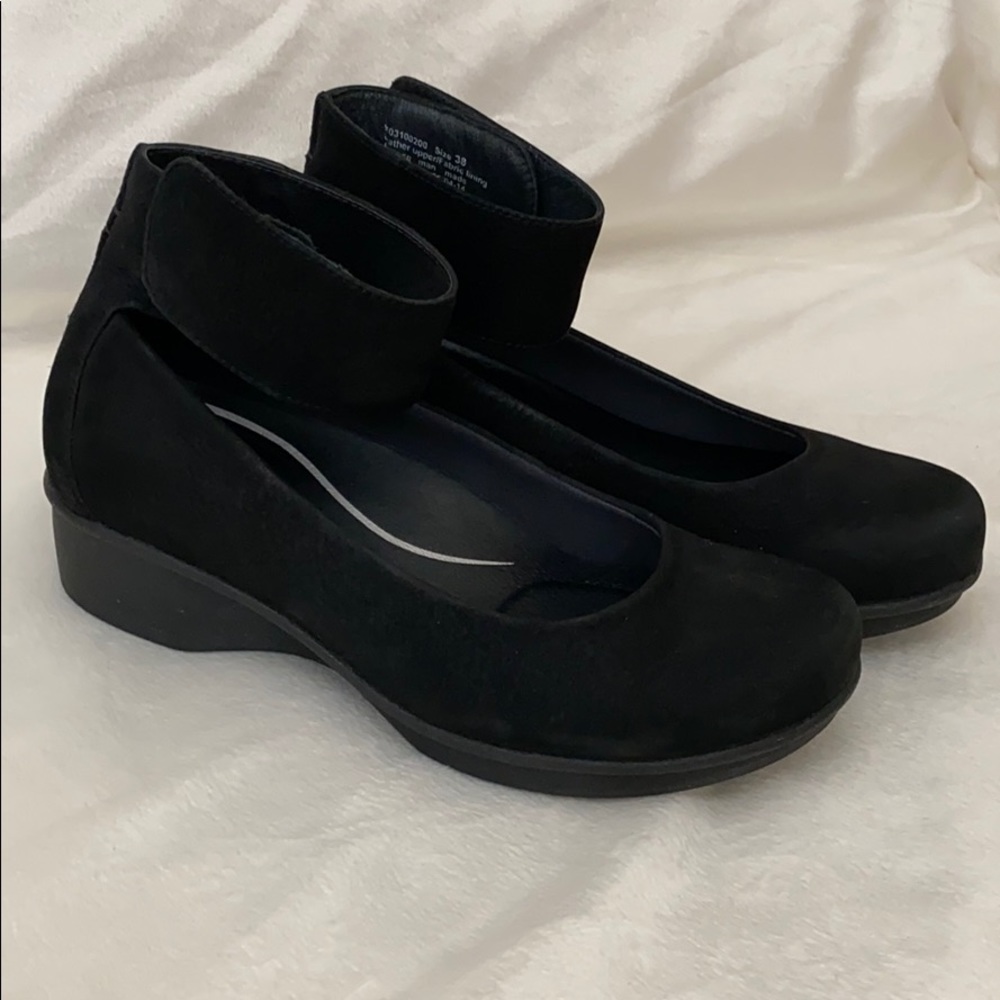 Dansko black suede shoes size 38